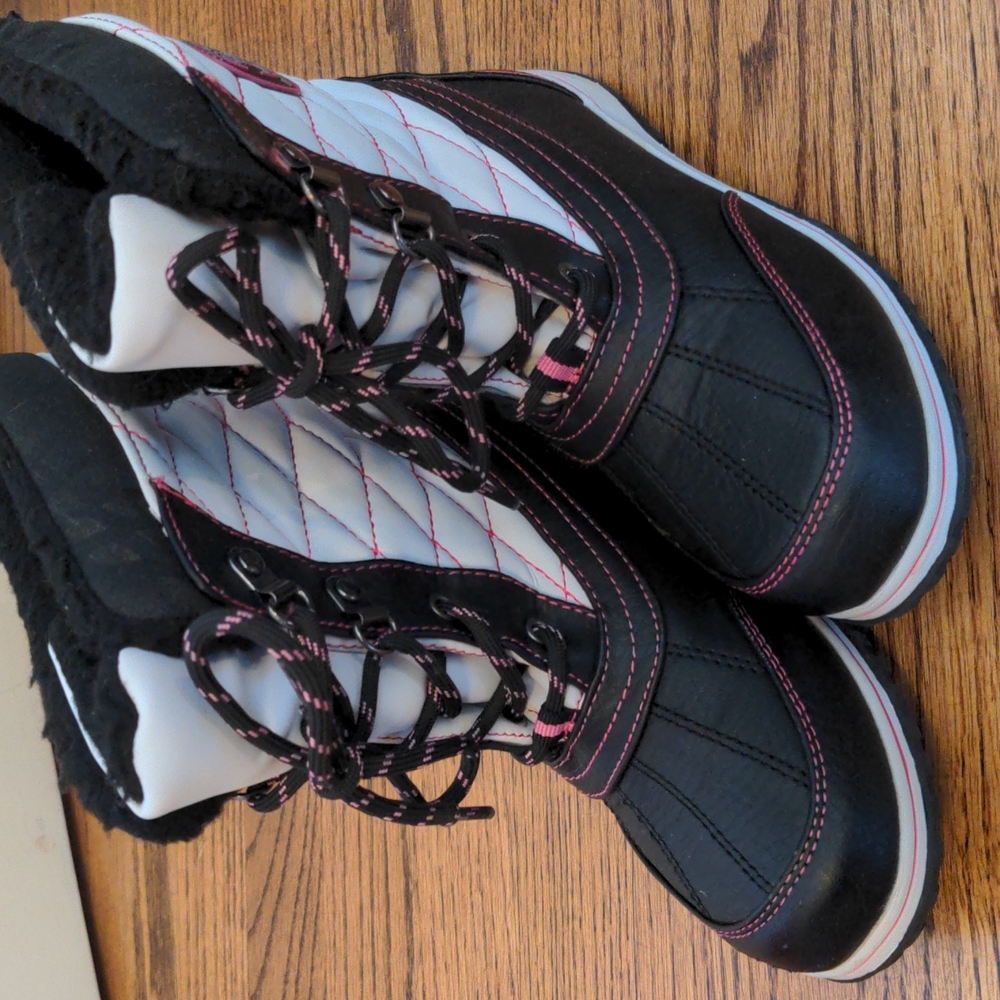 Girls snow boots